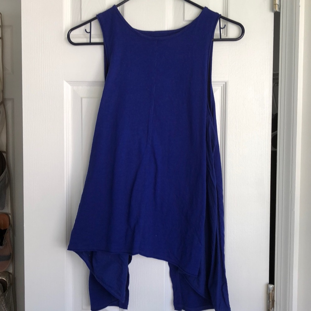 Blue Madewell tank with open slit back. Size M.